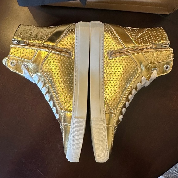 NIB Zadig & Voltaire HIGH FLASH VINTAGE METAL
Perforated Stars 39 Gold Hightop 8 - Picture 8 of 14